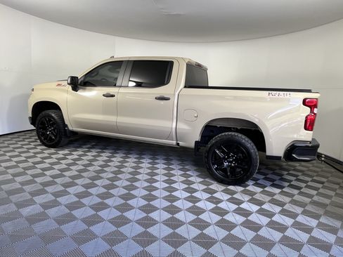 Used 2022 Chevrolet Silverado 1500 Custom Trail Boss w/ LPO, Dark Essentials Package AWD/4WD image 2