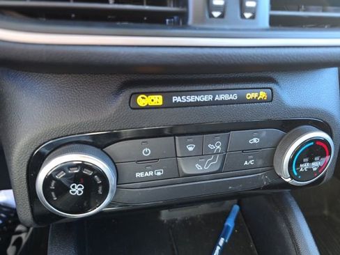 Used 2022 Ford Escape S image 8