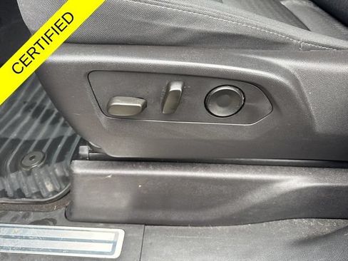 Used 2024 Chevrolet Silverado 1500 LT AWD/4WD image 12