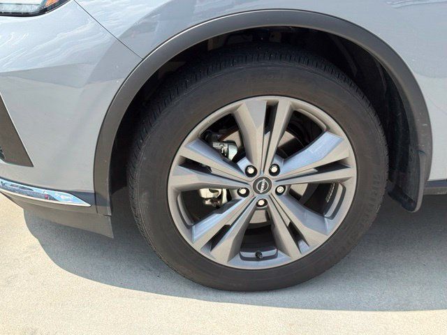 Used 2024 Nissan Murano Platinum w/ Cargo Package FWD image 4
