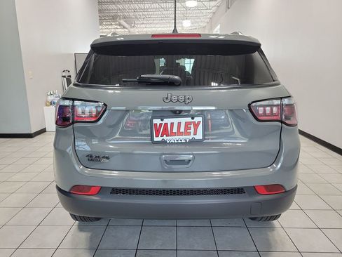 Certified 2023 Jeep Compass Latitude AWD/4WD image 8