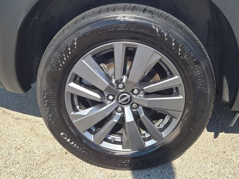 Used 2025 Nissan Pathfinder SV AWD/4WD image 10