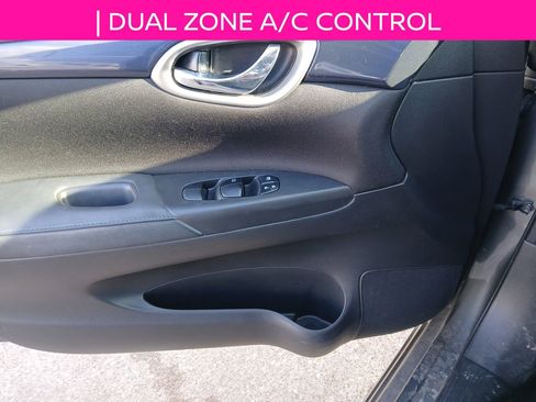 Used 2019 Nissan Sentra SR w/ Exterior Package image 11