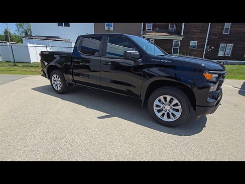 New 2025 Chevrolet Silverado 1500 Custom image 2