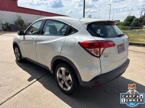 Used 2018 Honda HR-V LX image 7