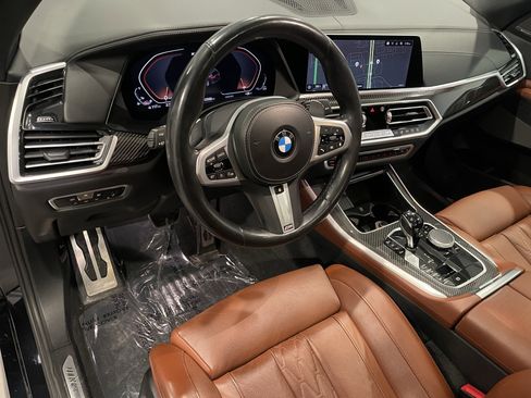 Used 2022 BMW X5 M50i w/ Premium Package image 14