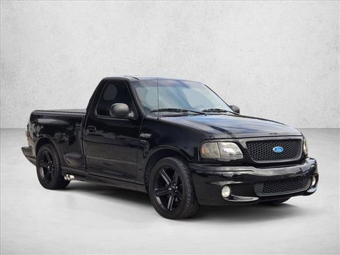 Used 1999 Ford F150 Lightning image 3