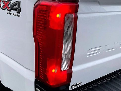 Used 2024 Ford F350 XLT w/ FX4 Off-Road Package image 31