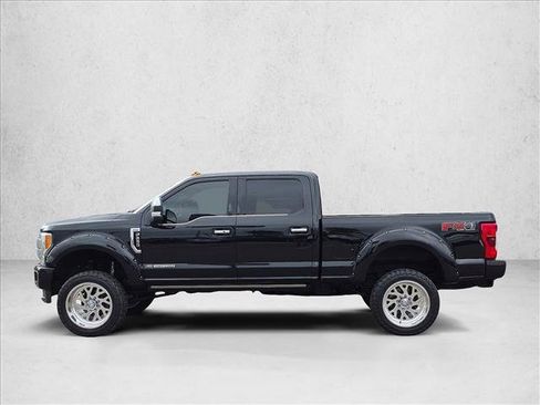 Used 2019 Ford F250 Platinum w/ Platinum Ultimate Package AWD/4WD image 5