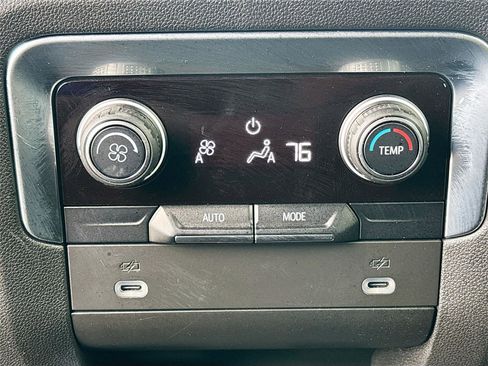 Used 2022 Chevrolet Tahoe LS image 27