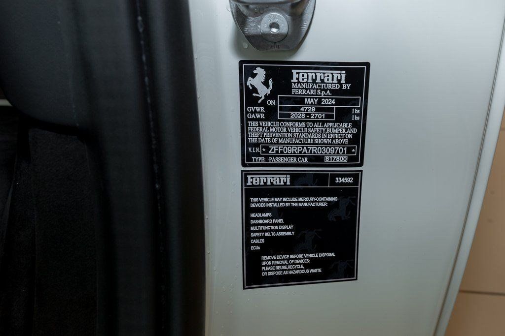 Used 2024 Ferrari Roma Spider RWD image 12