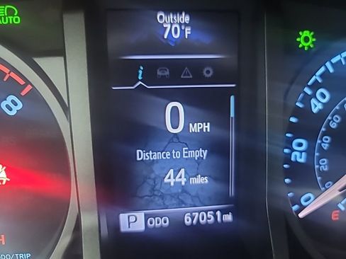 Used 2020 Toyota Tacoma TRD Sport w/ Technology Package image 18