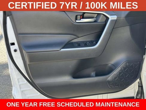 Used 2025 Toyota RAV4 XLE AWD/4WD image 13