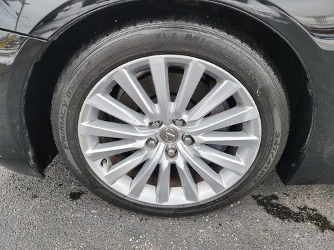 Used 2013 Lexus LS 460 L image 32