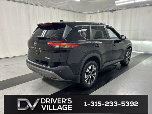 Used 2023 Nissan Rogue SV w/ SV Premium B Package AWD/4WD image 2