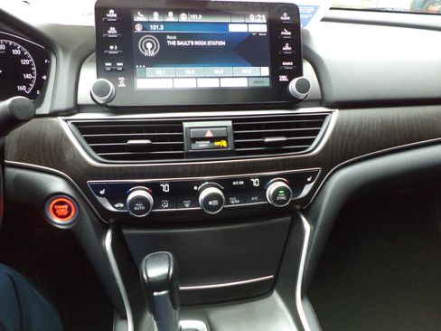 Used 2020 Honda Accord EX-L image 12
