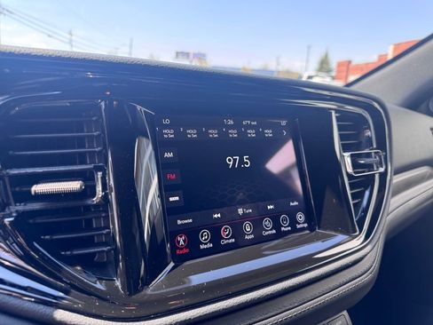 Used 2022 Dodge Durango GT AWD/4WD image 16