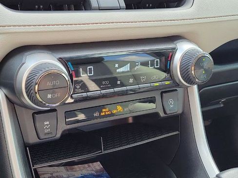 Used 2023 Toyota RAV4 XLE w/ Convenience Package image 32