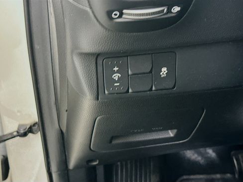 Used 2016 Kia Soul FWD image 16