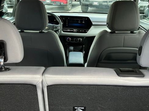 Used 2026 Chevrolet TrailBlazer LS w/ LS Convenience Package FWD image 9