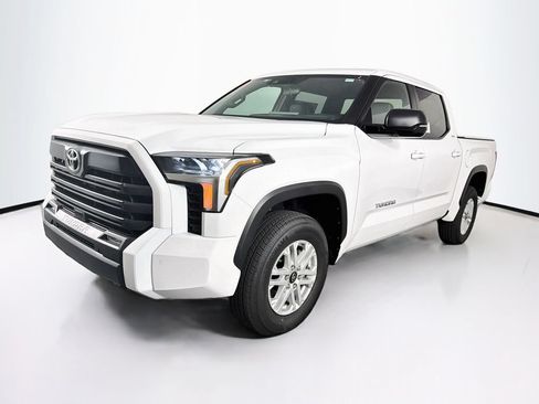 New 2026 Toyota Tundra SR5 AWD/4WD image 3