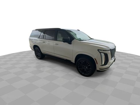 Certified 2025 Cadillac Escalade ESV Sport Platinum w/ LPO, Floor Liner Package AWD/4WD image 2