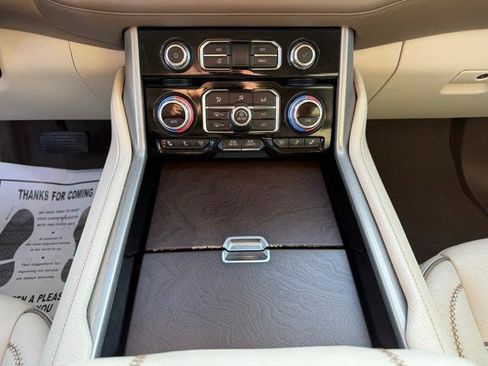 Used 2021 GMC Yukon Denali w/ Denali Premium Package image 37