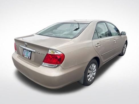 Used 2006 Toyota Camry LE image 12
