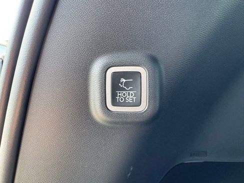 New 2026 Jeep Cherokee Limited image 32