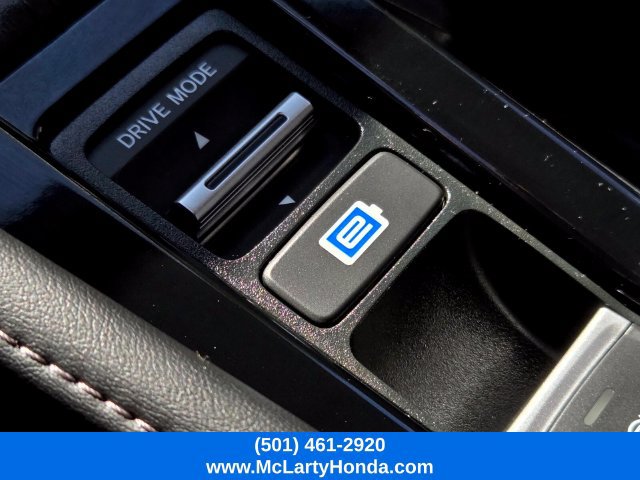 Certified 2025 Honda Accord Touring image 31
