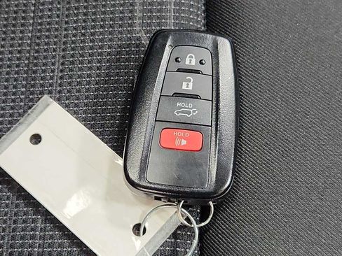 Certified 2022 Toyota RAV4 SE w/ Convenience Package AWD/4WD image 32