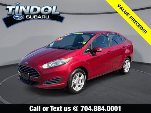 Used 2016 Ford Fiesta SE image 1