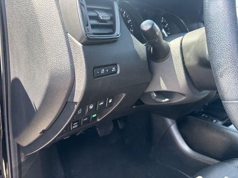 Used 2020 Nissan Rogue SL w/ Premium Package AWD/4WD image 14