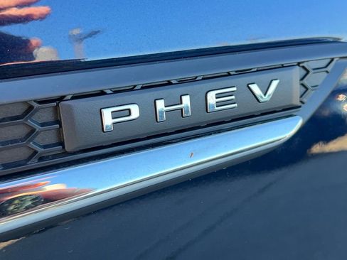 New 2025 MAZDA CX-90 Plug-In Hybrid w/ Preferred image 11