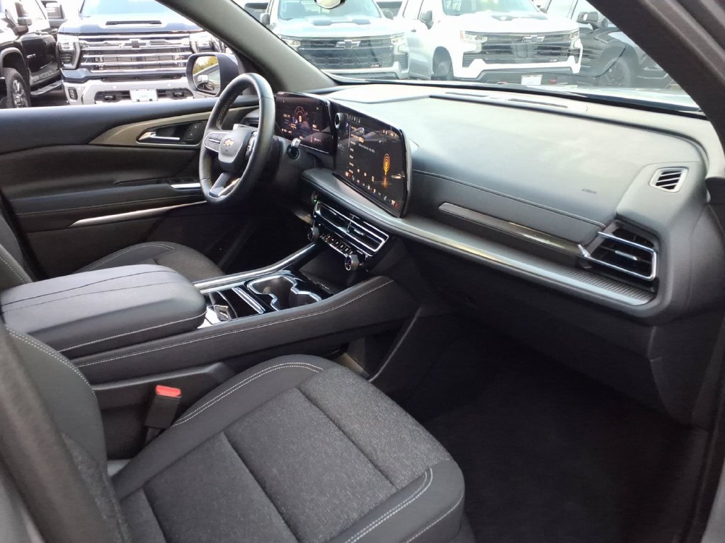 Used 2024 Chevrolet Traverse LT AWD/4WD image 20