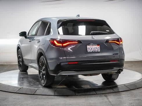 Used 2023 Honda HR-V Sport image 2