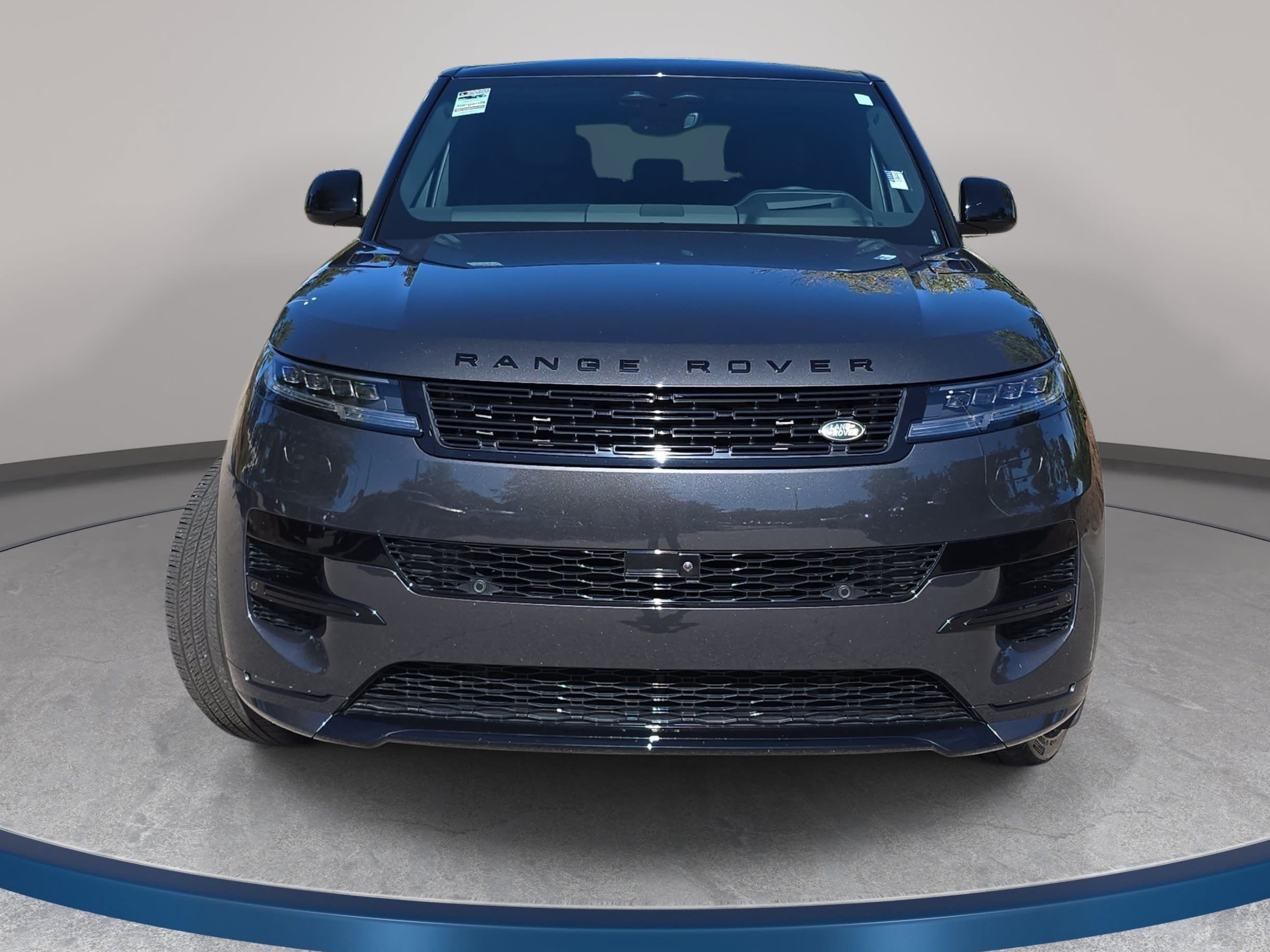 Certified 2025 Land Rover Range Rover Sport Dynamic SE AWD/4WD image 2