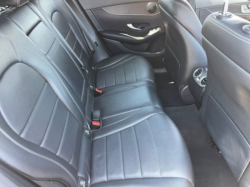 Used 2022 Mercedes-Benz GLC 300 w/ Premium Package Lite image 18