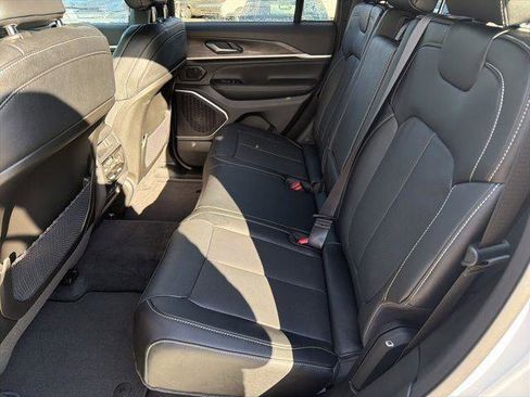 New 2026 Jeep Grand Cherokee Limited Reserve image 19