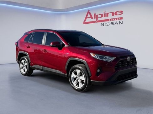 Used 2021 Toyota RAV4 XLE AWD/4WD image 7