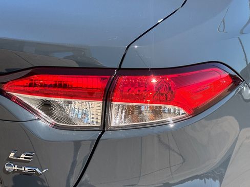 New 2026 Toyota Corolla LE w/ LE Premium Package FWD image 31