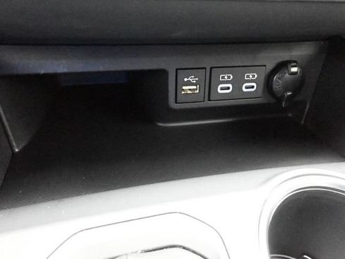 Used 2025 Toyota Highlander XSE AWD/4WD image 42