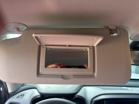 Used 2021 Chevrolet Colorado W/T image 24