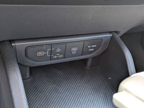 Used 2025 Kia K4 FWD image 13