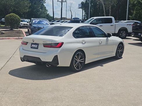 Certified 2023 BMW 330i Sedan w/ M Sport Package RWD image 5