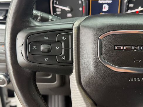Used 2021 GMC Yukon XL Denali w/ Denali Premium Package RWD image 17