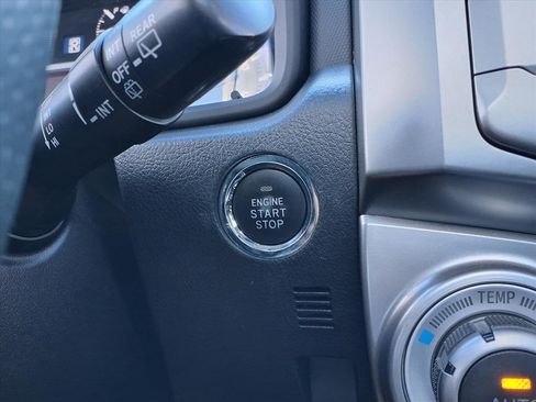 Used 2016 Toyota 4Runner Limited image 28