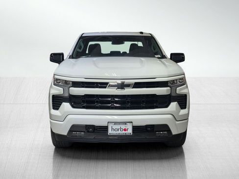 Used 2024 Chevrolet Silverado 1500 RST image 2