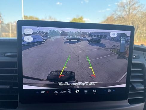 Used 2023 Ford Transit 250 Medium Roof AWD image 22