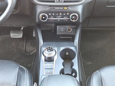 Used 2020 Ford Escape SEL image 19